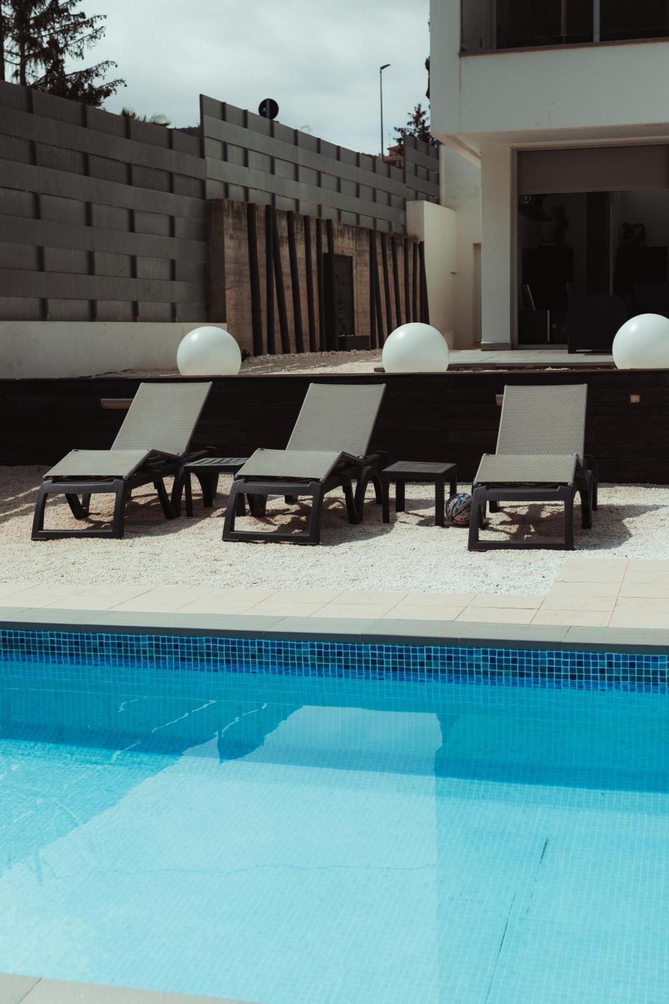 Exclusiva De Lujo Con Piscina *
