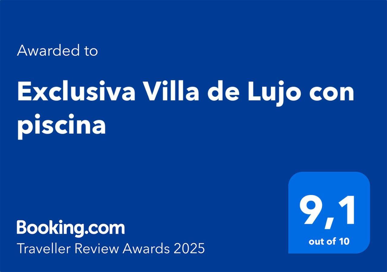 Exclusiva De Lujo Con Piscina Canyelles (Catalonia)